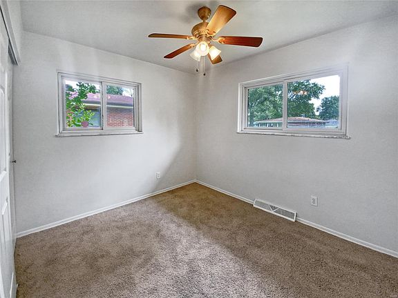 5th image of 835 Naomi Ave