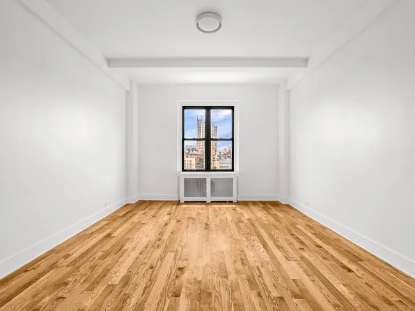 208 West 23rd Street image 1 of 17