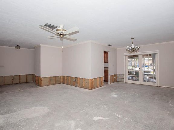 5th image of 5230 Sarasota Ct