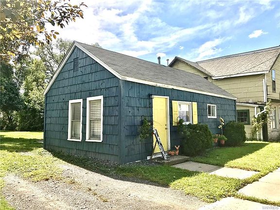 2nd image of 2699-2701 Green St