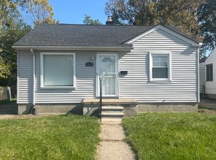 1049 Center St, Inkster, MI 48141