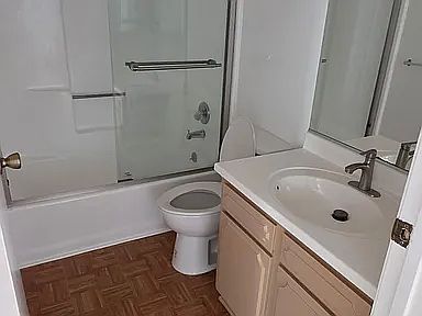 3rd image of 125 Olive St APT 103