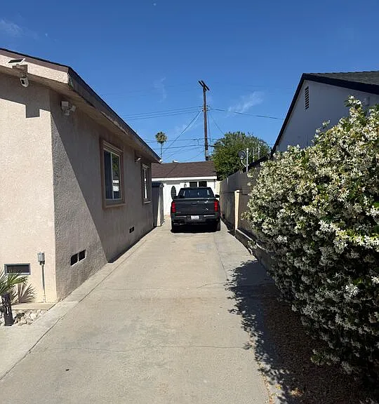 6500 Teesdale Ave — Photo 9
