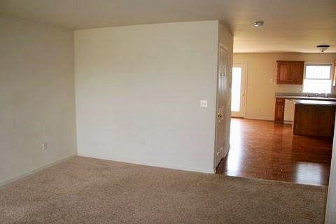 20100728140122375694000000-o_12302014