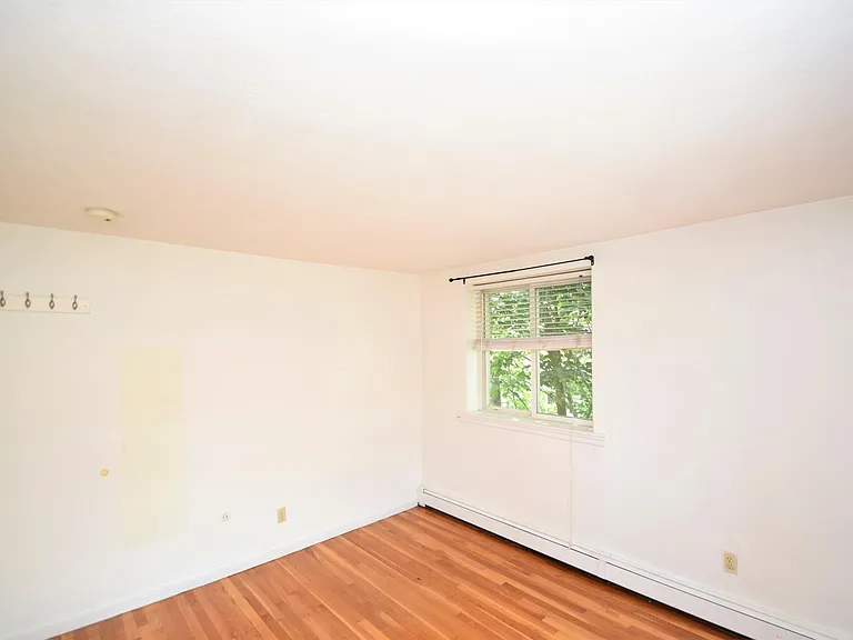 135 Inman St #12 — Photo 11