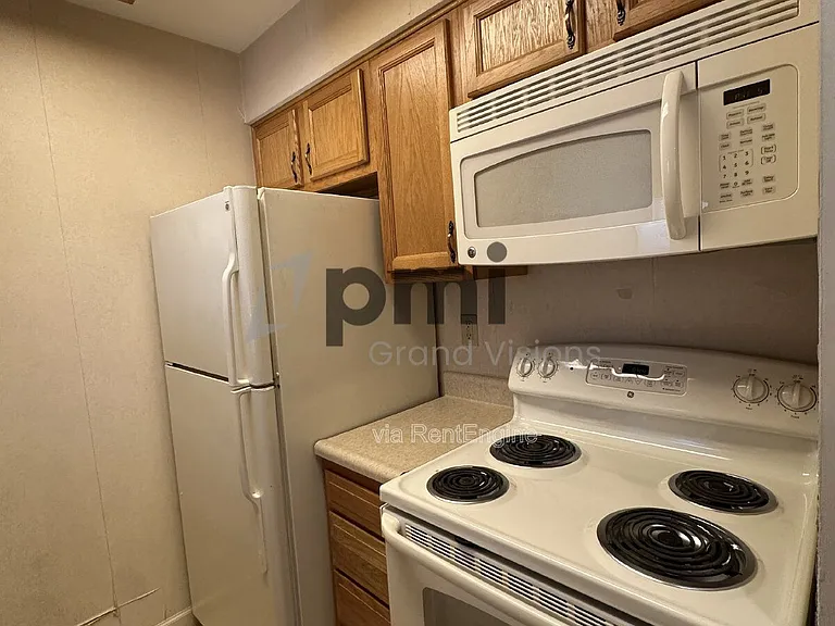 1308 Arthur Ave #8 — Photo 7