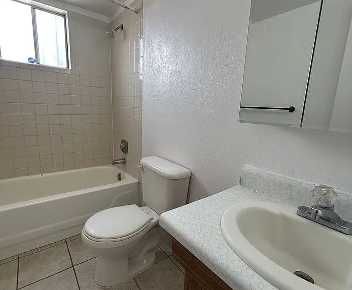 2767 N Edith Blvd — Photo 12