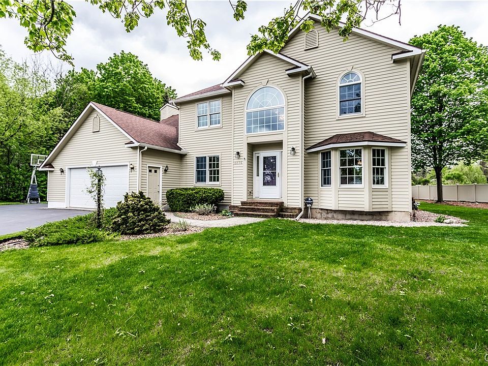 1st image of 6876 Claret Cir