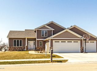 1570 Century Valley Rd NE, Rochester, MN 55906