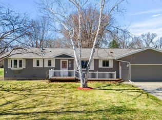326 Larson St SW, Hutchinson, MN 55350