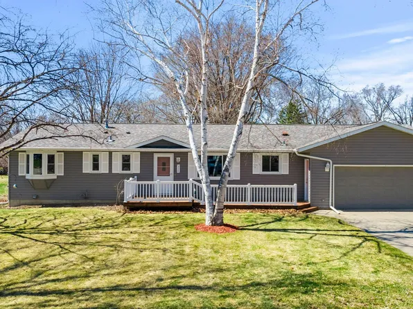 326 Larson St SW, Hutchinson, MN 55350