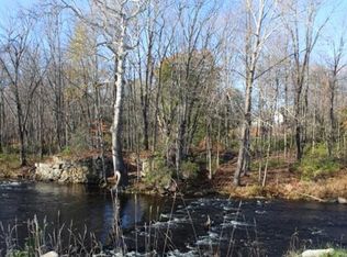 40 Mill St, Pepperell, MA 01463