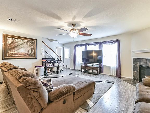4th image of 4814 Blue Spruce Hill St