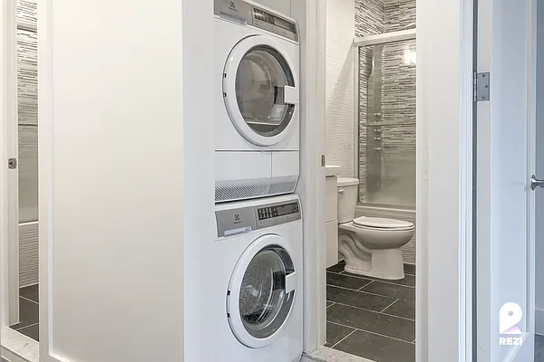 Rented by REZI | media 8