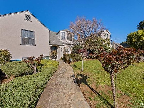 2nd image of 40 Greenfield Ave