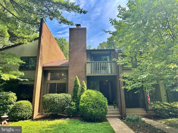 2021 Winged Foot Ct, Reston, VA 20191