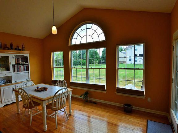 5th image of 1748 Amberwood Way