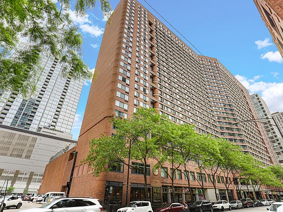 2nd image of 211 E Ohio St APT 1414