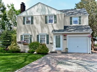 333 Byron Pl, Maywood, NJ 07607