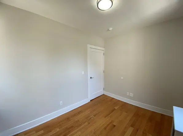 486 Brooklyn Avenue 3224 image 3 of 9
