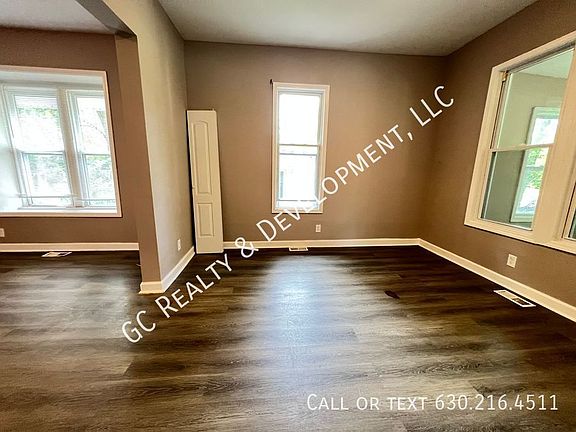 3rd image of 39 N Rebecca St