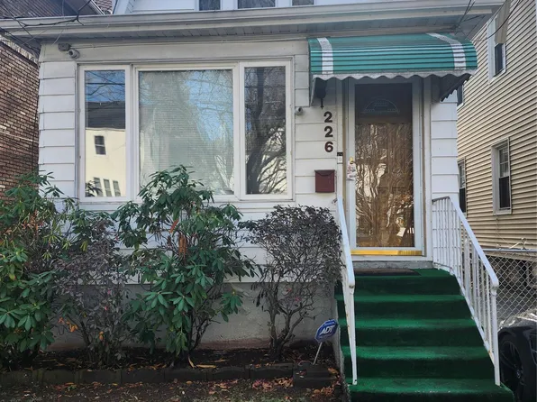 226 E 5th Street E, Mount Vernon, NY 10553