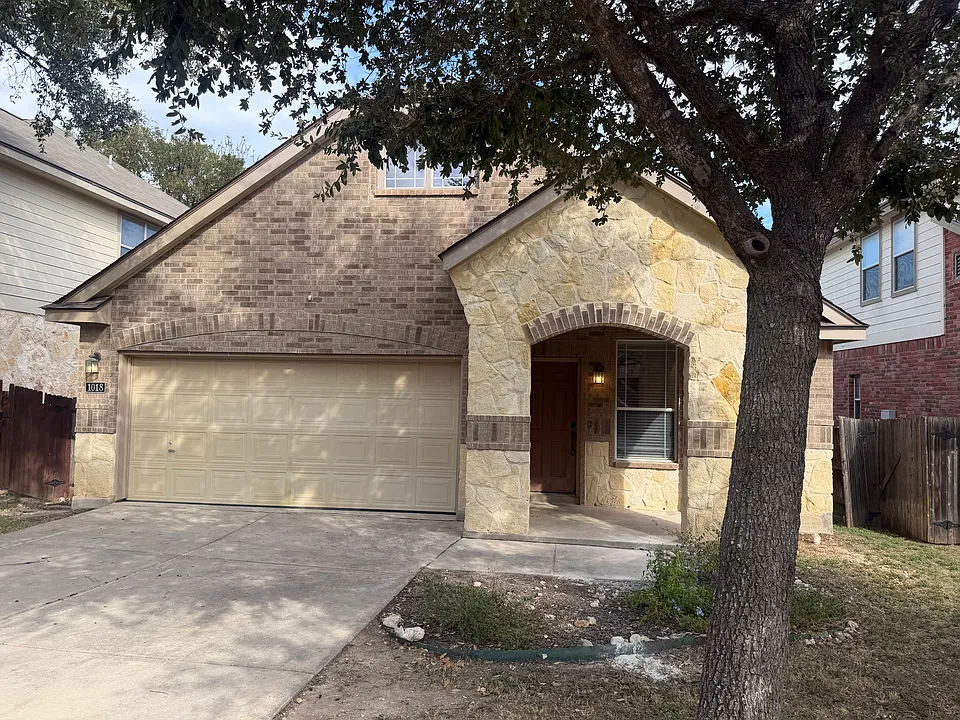 1018 Caprese Ln