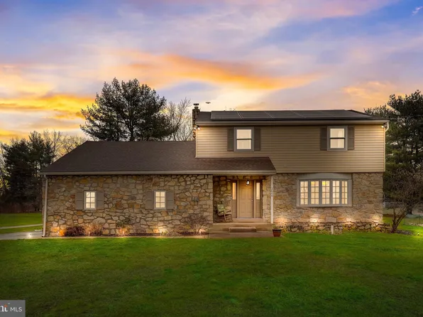 1640 Yeager Rd, Royersford, PA 19468