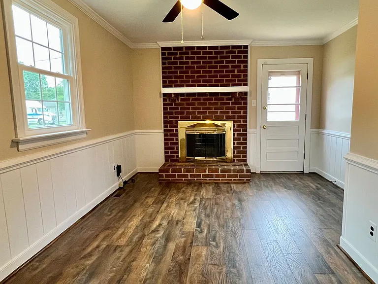 2517 Williams St — Photo 29
