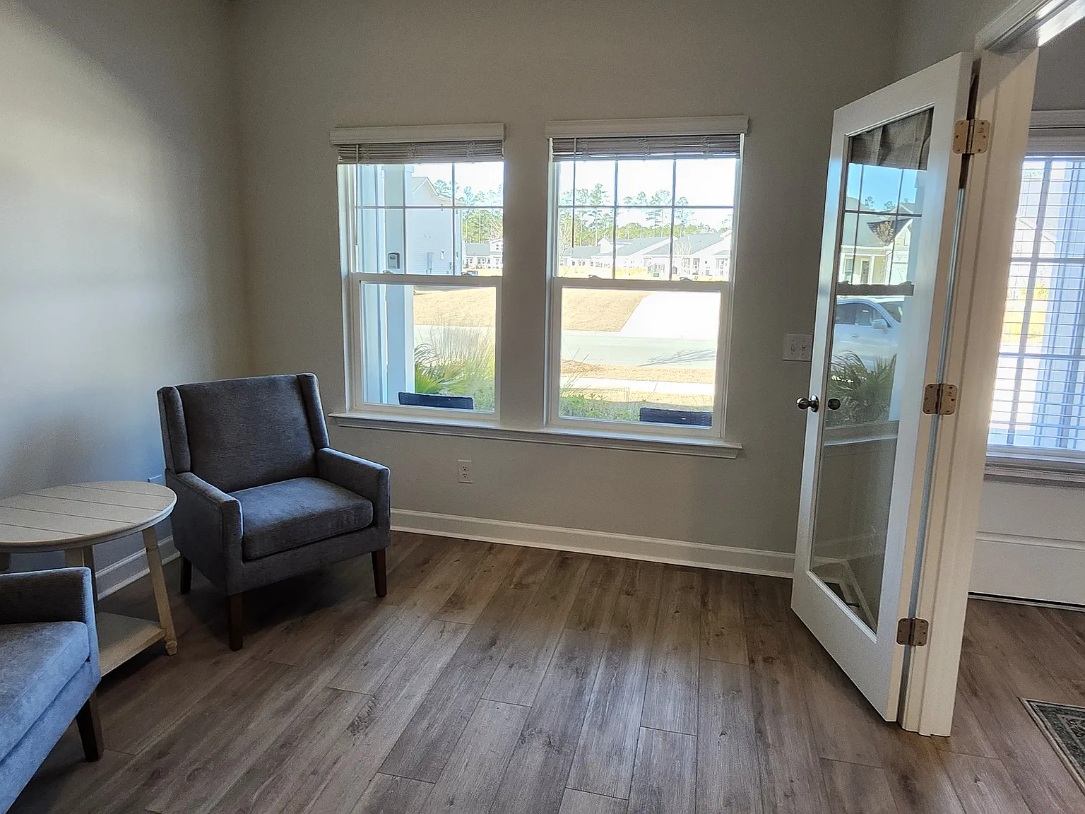3 bed, 1460 sqft, $2,400 — Photo 4