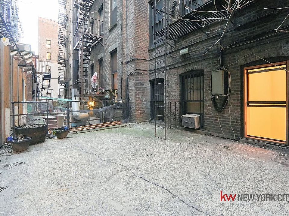 1st image of 120 Macdougal St APT 2