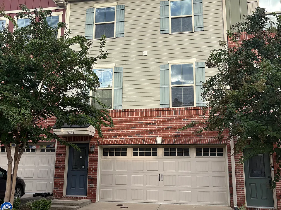 1025 Waymaker Ct