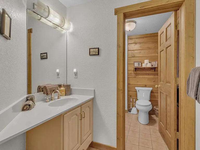 90 Shady Hollow Rd — Photo 18