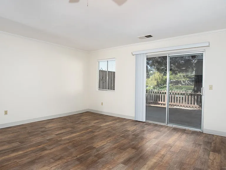 1095 Marina Drive — Photo 10