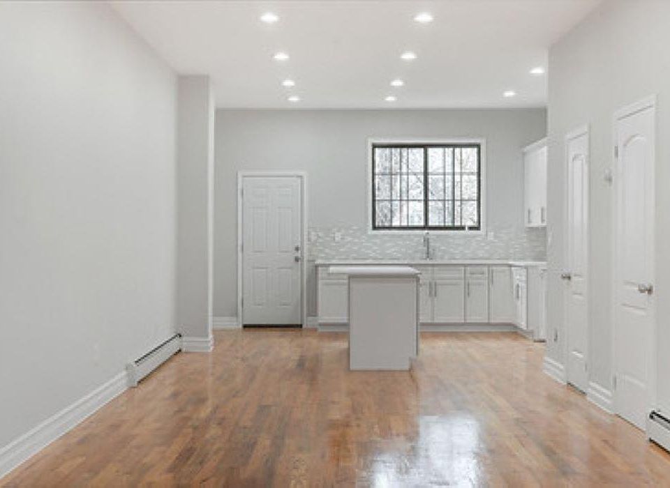 1st image of 837 E 231st St