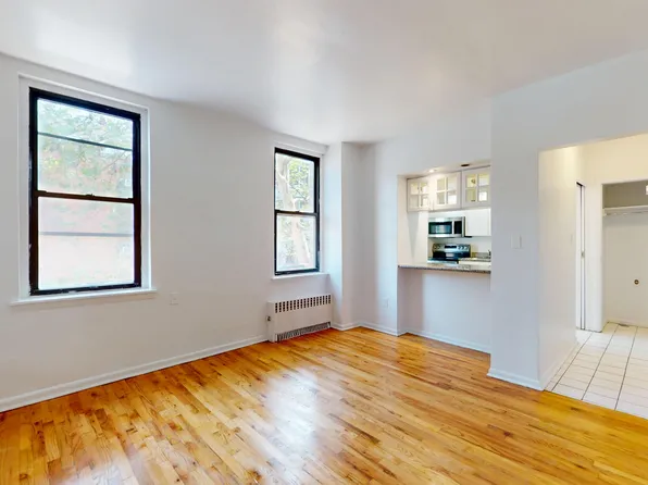 78 West 11th Street image 1 of 13