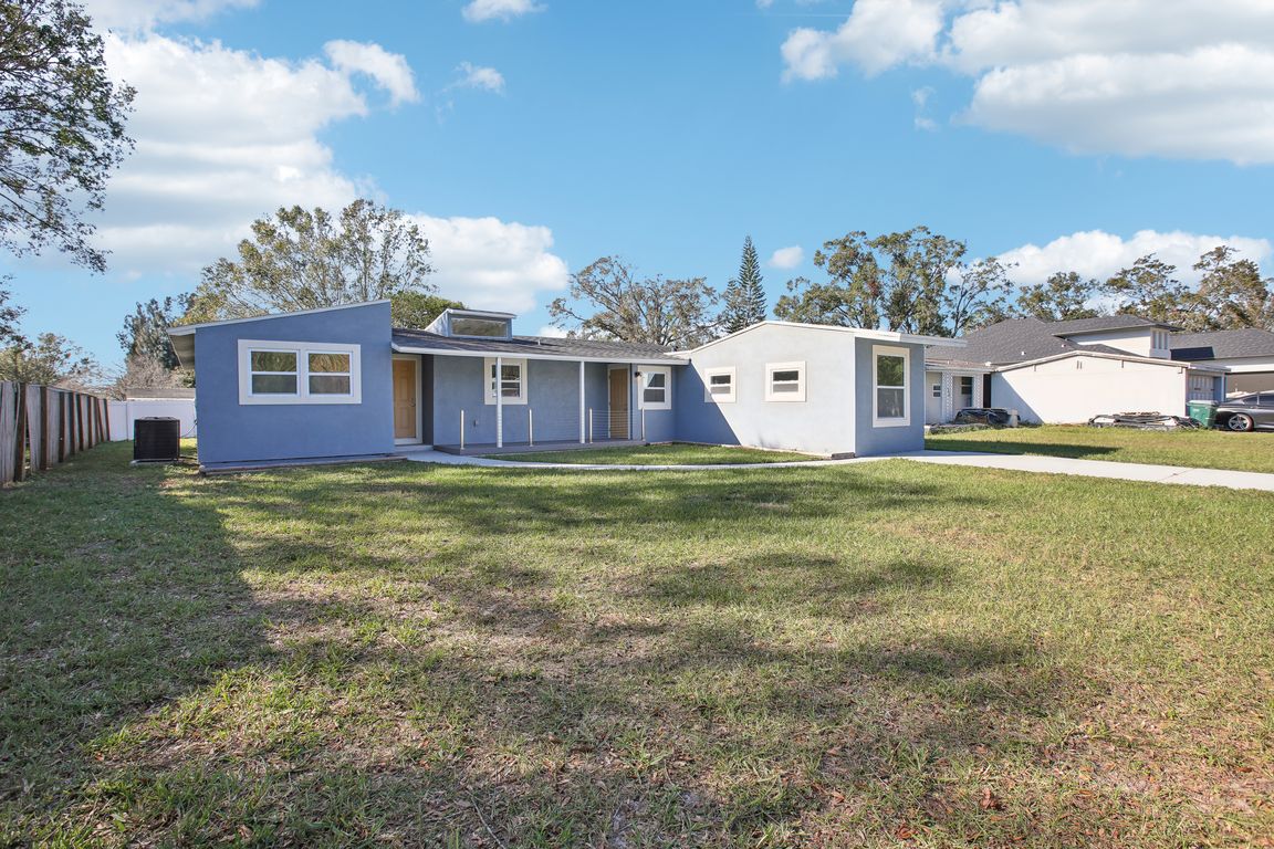 Martha Ln-001.jpg