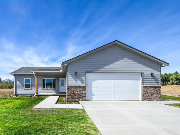 210 Harvest Hills Dr, Woodbine, IA 51579