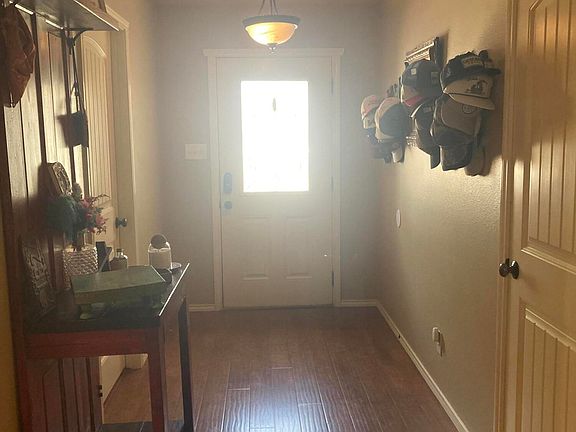 3rd image of 1625 Kimrey Ln