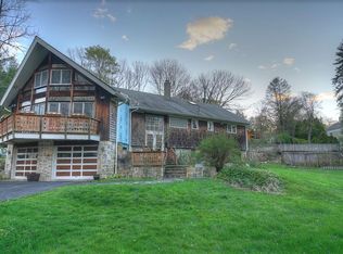 40 Clift Ln, Groton, CT 06355