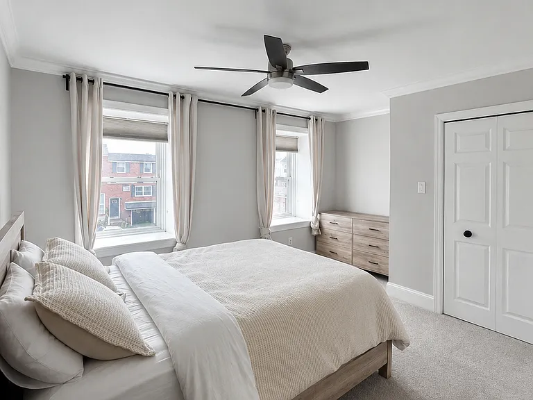352 W 5th Ave — Photo 5