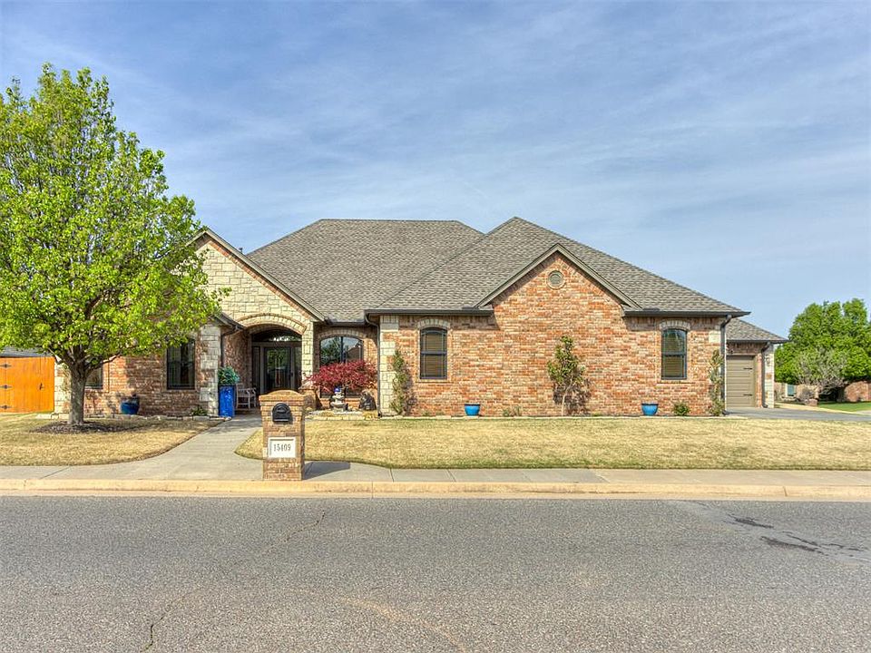 1st image of 15409 Sugar Loaf Dr
