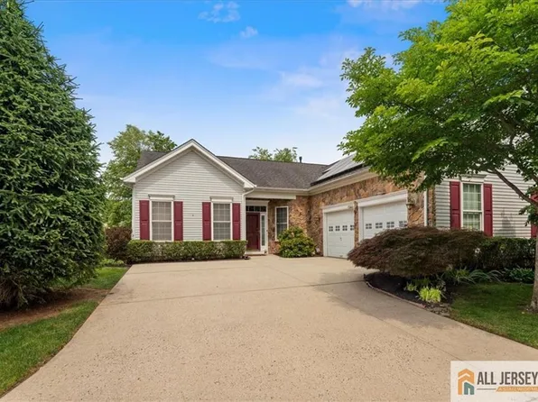 3 Mercer St, Plainsboro, NJ 08536