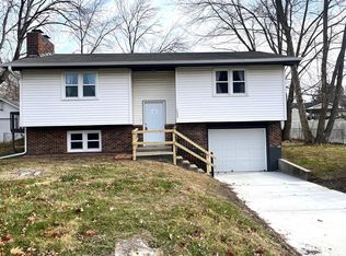 1733 Deringer Dr, Chillicothe, MO 64601