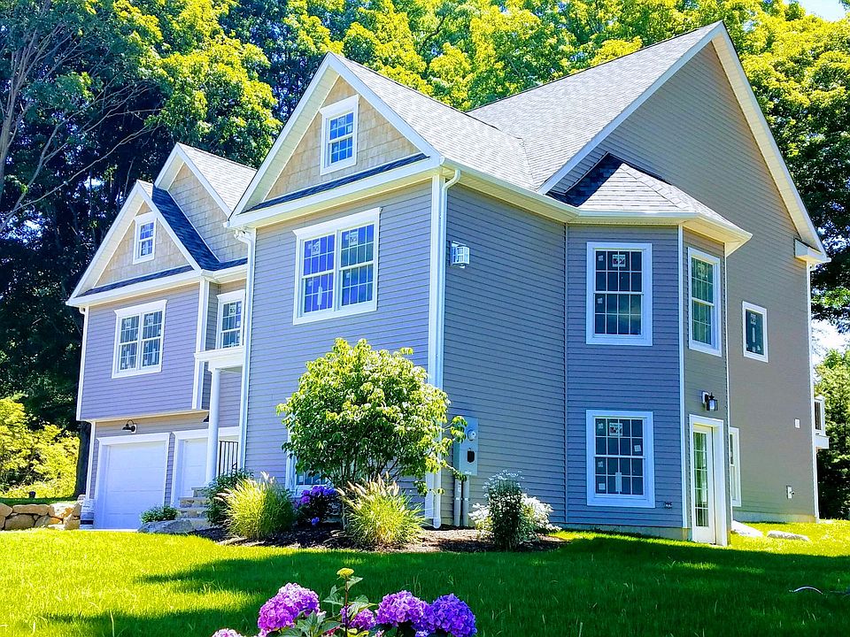 28 E. Hayestown, Danbury CT