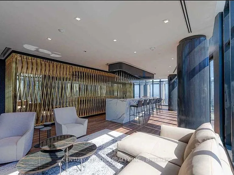 1 Yorkville Ave #2201 — Photo 12