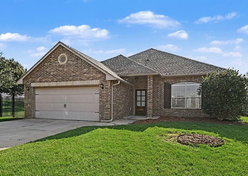 1st image of 2132 Newbrook Dr