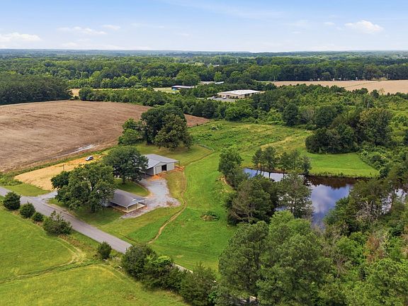 4th image of 479 Red Hill Rd