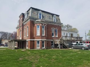 310 W Main St, Mount Olive, IL 62069