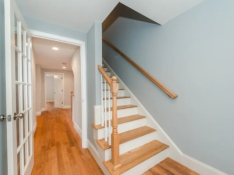 21 Franklin St #21 — Photo 8